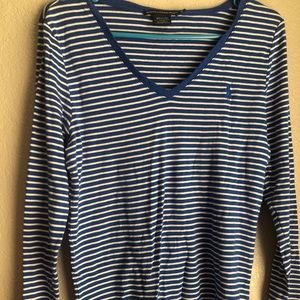 Long sleeve Ralph Lauren V-neck